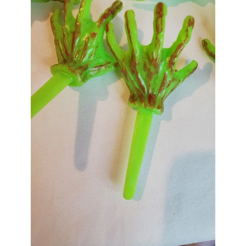 Monster Hand Cupcake Picks (20‎ Pieces) Halloween Themed Cake Decor Topper